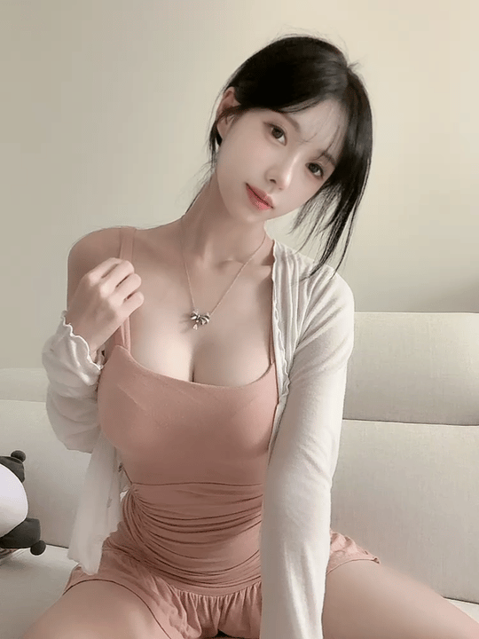 1b351fb24ef906fd02e3e5ca9b1d4e27_1790341003_542.gif
