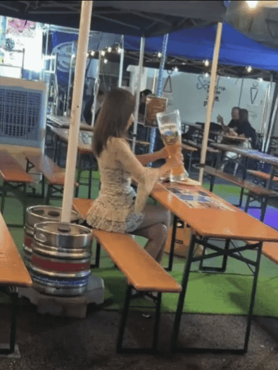 cf7032bde492ea271e93659c6f7a60d5_1789709131_5395.gif